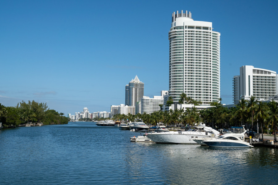 Bunker u kojem se skrivaju najveći milijarderi na svetu: Ostrvo poznato po neverovatnoj sigurnosti FOTO