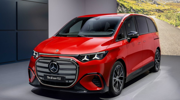 Luksuz za osmoro: Mercedes predstavio električni VLE sa dometom većim od 700 km FOTO