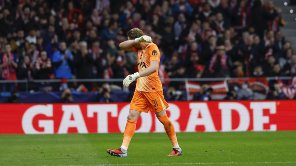 Oglasio se golman Totenhema posle večeri za zaborav