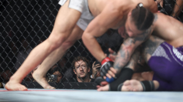 Mark Zakerberg izviždan VIDEO