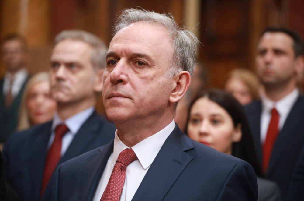 Rasulo pred izbore: Ponoš prozvao fantomske studente i ljude sa kodnim imenima