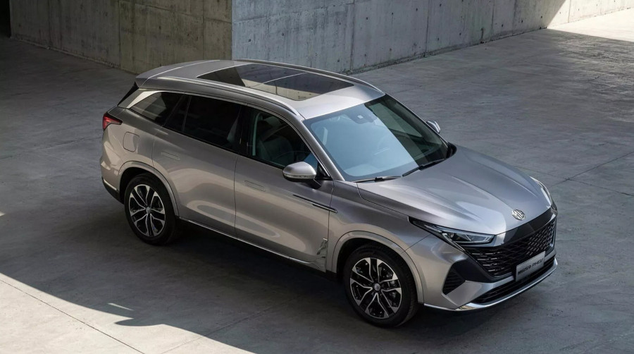 MG predstavio veliki SUV sa sedam sedišta po ceni kojom pobeđuje rivale FOTO/VIDEO