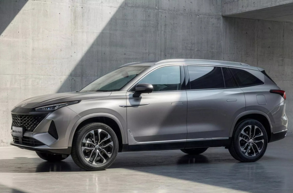 MG predstavio veliki SUV sa sedam sedišta po ceni kojom pobeđuje rivale FOTO/VIDEO