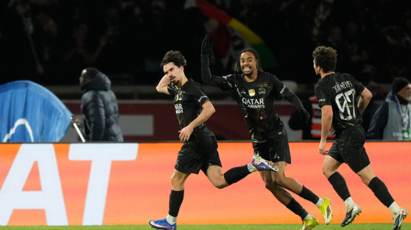 Spektakl Parižana i potpuni raspad Čelsija!