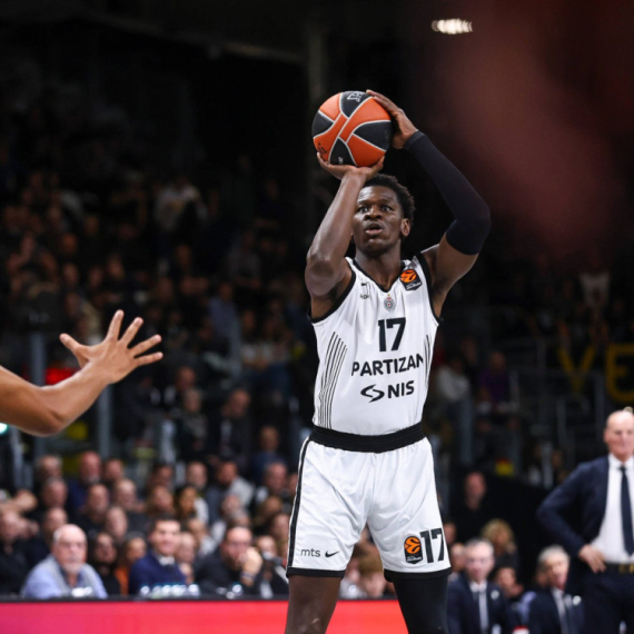 MVP Bonga skroman: "Saigrači mi veruju"; Karlik "zapretio" velikanima