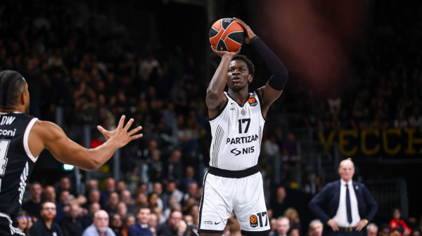 MVP Bonga skroman: "Saigrači mi veruju"; Karlik "zapretio" velikanima