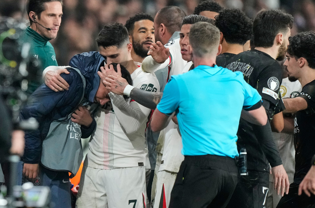 As Čelsija patosirao skupljača lopti – napravio haos i prošao bez kartona VIDEO