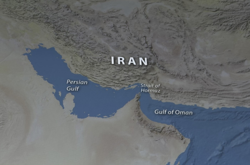 Poruka iz Ormuskog moreuza koja ledi krv u žilama; Vijori se ruska zastava