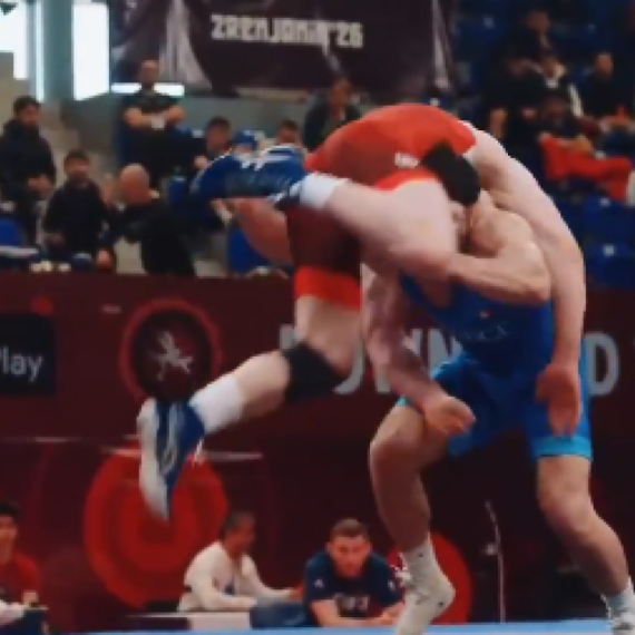 "Leteća veverica" u Zrenjaninu zadivila svet VIDEO