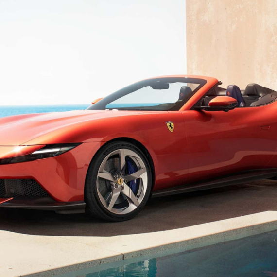 Novi kabriolet iz Maranela: Stigao je Ferrari Amalfi Spider FOTO