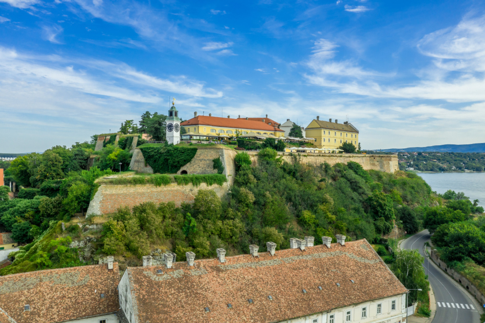 Od Petrovaradinske tvrđave do Fruške gore: Šta Novi Sad nudi turistima tokom EXPO-a