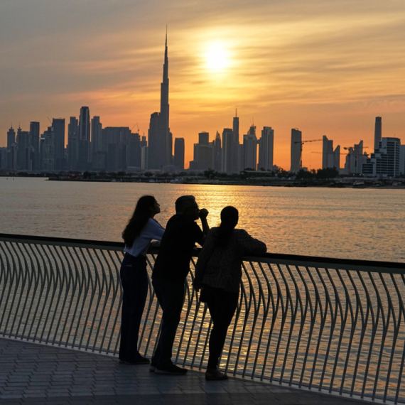 Dok jedni uživaju u zalascima sunca, Srbi masovno otkazuju putovanja za Dubai FOTO