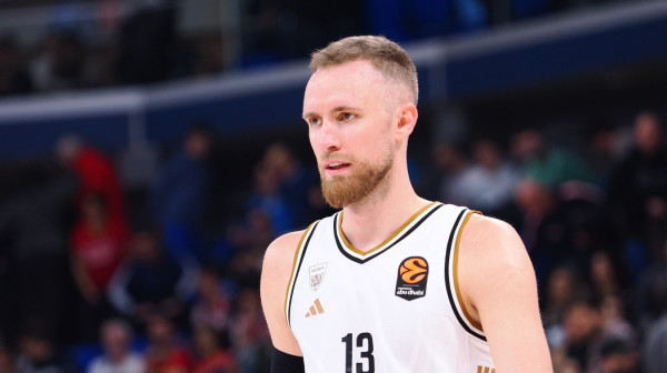 Dubai zamalo prokockao +20 , pa stotkom rušio Baskoniju u Sarajevu