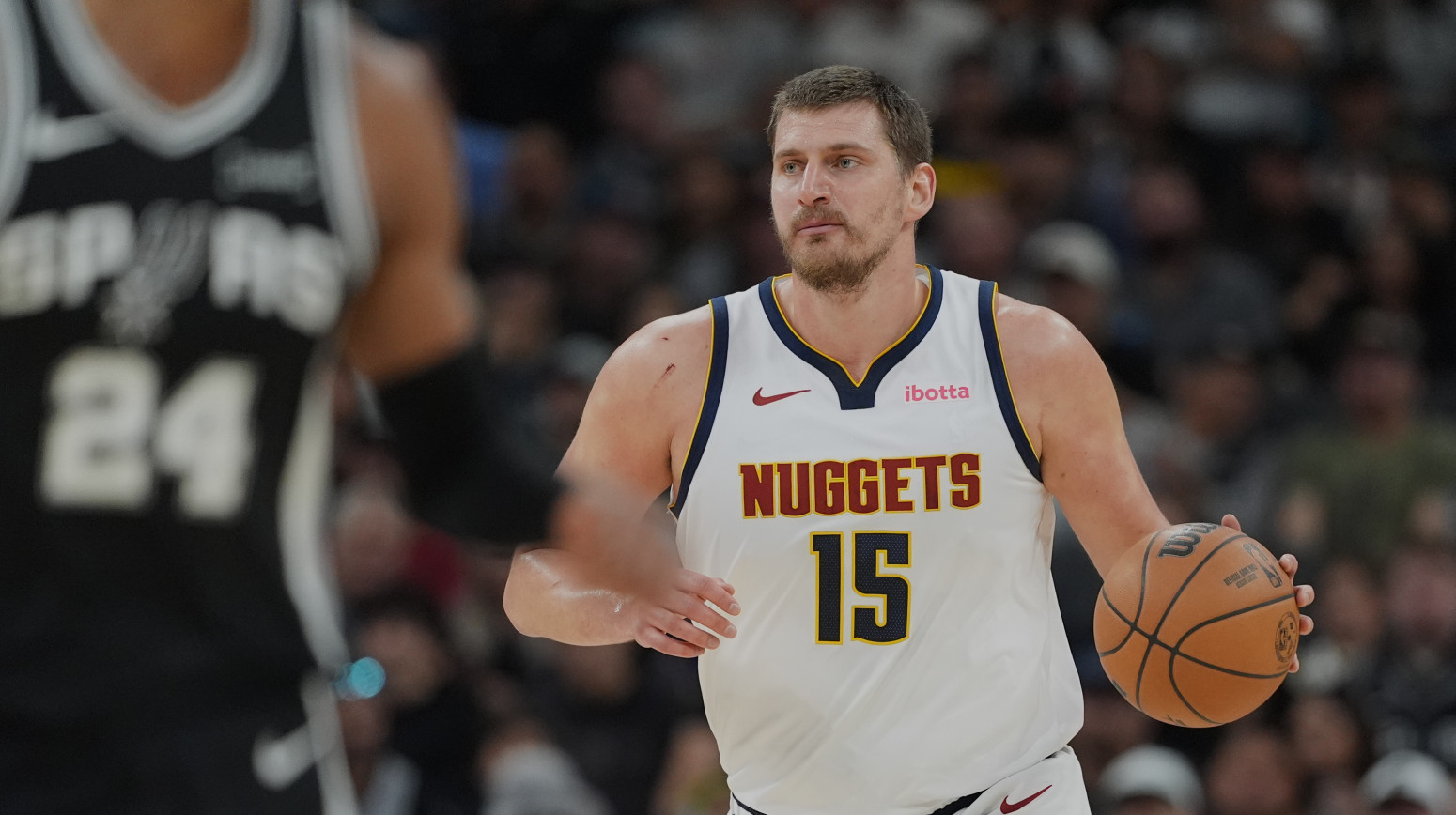 Jokić "monstruoznim" tripl-dablom srušio oslabljeni San Antonio VIDEO