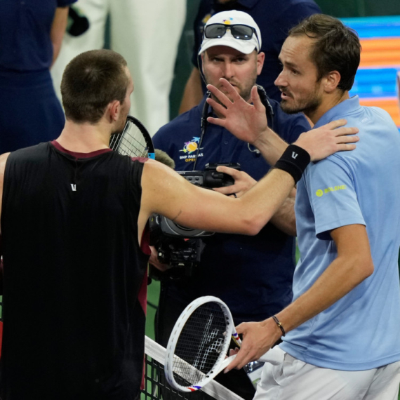 Drama u Indijan Velsu – Drejper napao Medvedeva zbog kontroverznog momenta VIDEO