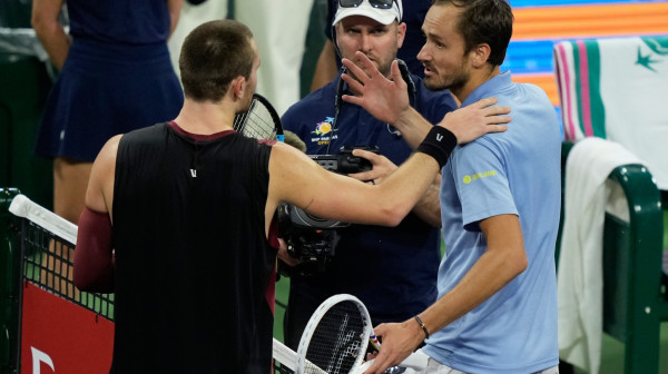 Drama u Indijan Velsu – Drejper napao Medvedeva zbog kontroverznog momenta VIDEO