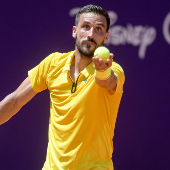 Džumhur napravio haos usred meča: "Pogledaj me u lice i smej se" VIDEO