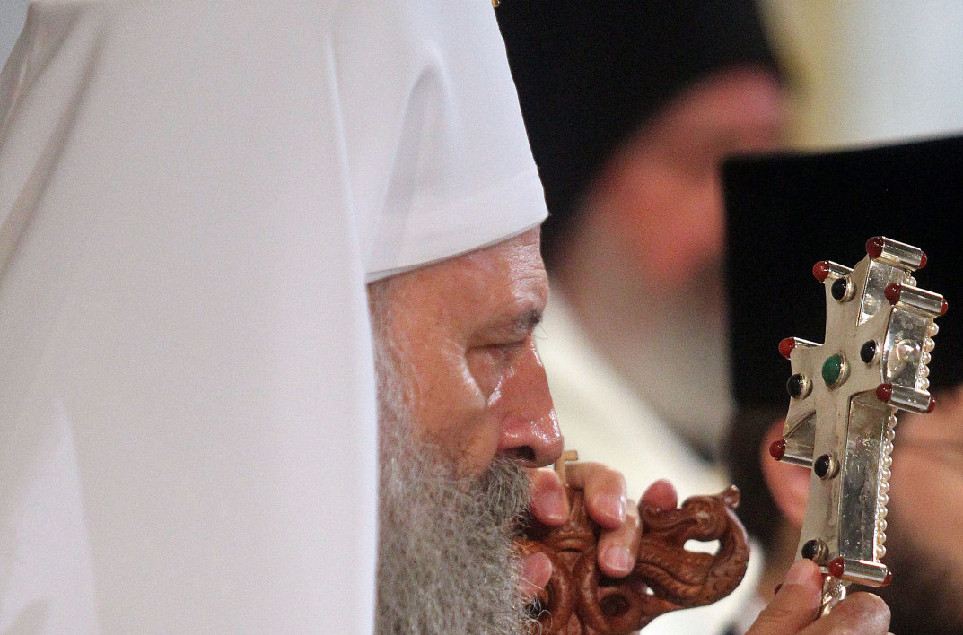 Porfirije pisao Putinu,Trampu i papi: Ne dozvolite da srpski narod bude izgnan sa KiM