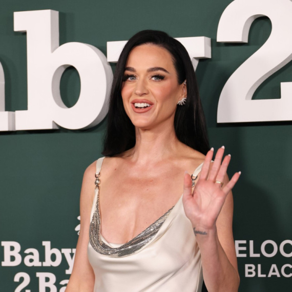 Kejti Peri objavila nove fotke s bivšim premijerom – i svet je poludeo FOTO