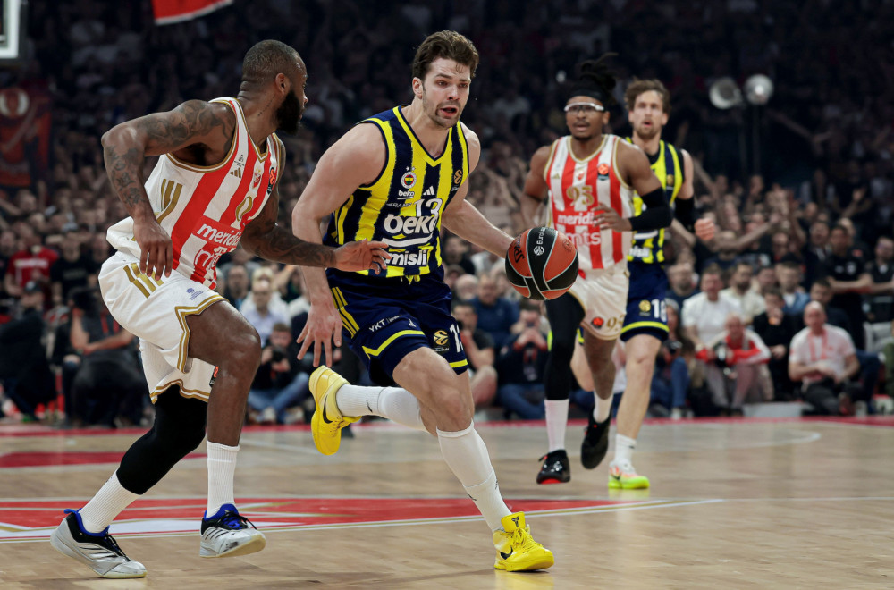 Zvezda u minusu, Boldvin samo sipa!