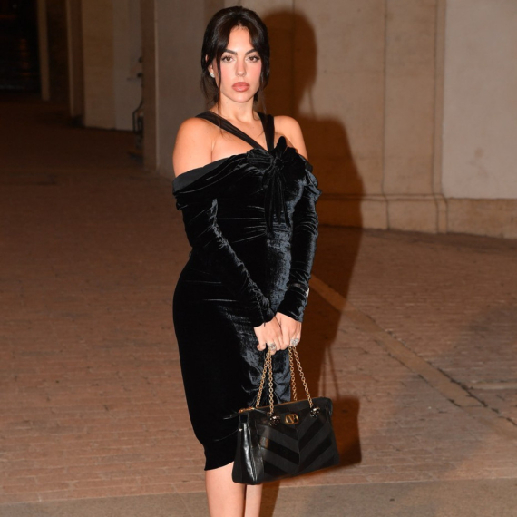 Ronaldova verenica opet je tema medija – odnosno, njene raskošne obline FOTO