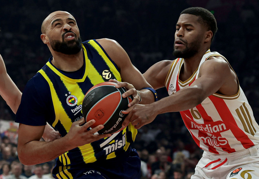 Zvezda timskom igrom izbacila Fener iz pobedničkog koloseka