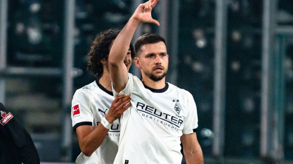 Čarolija za TV špice na otvaranju kola Bundeslige VIDEO