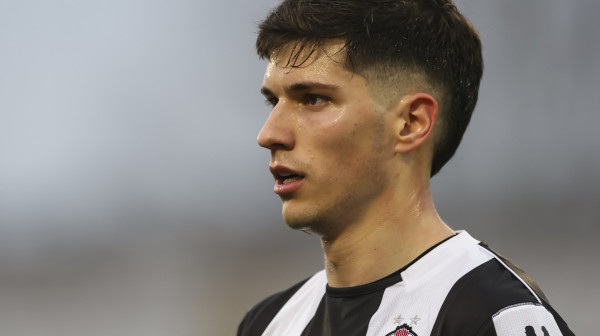 Uskoro brat na brata u "večitom" debiju