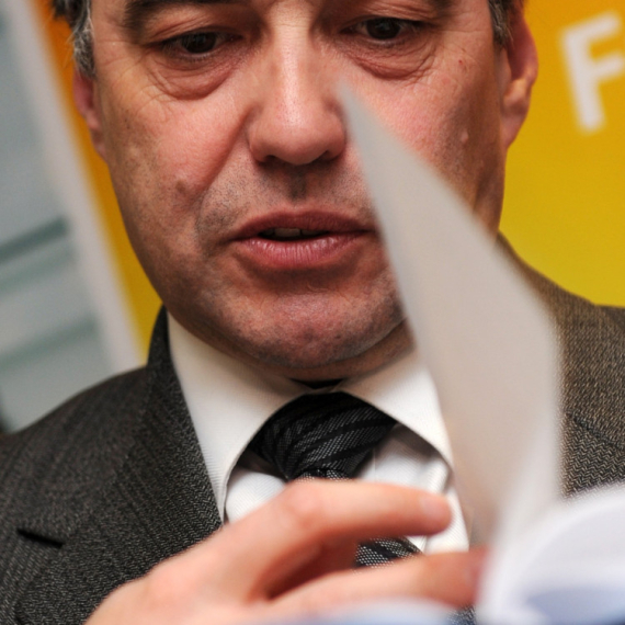 Preminuo bivši britanski ministar; Borio se sa rakom mozga