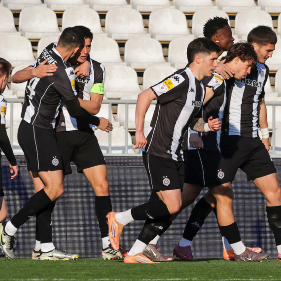 Partizan u Pazaru i protiv "svojih"?!