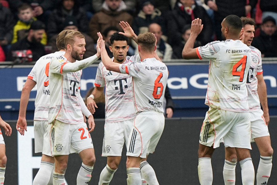 Ludilo u derbiju Bundeslige – Bajern preživeo sa devetoricom! VIDEO