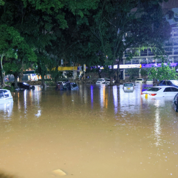 Potpuna katastrofa: Poplave odnele na desetine života VIDEO