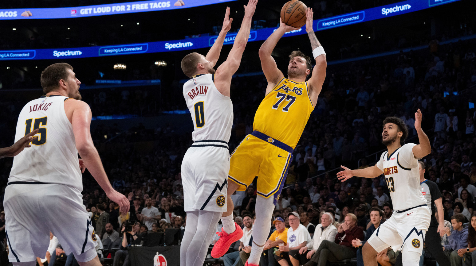 Lebron hvali Dončića: "Odličan šut generacijskog igrača" VIDEO