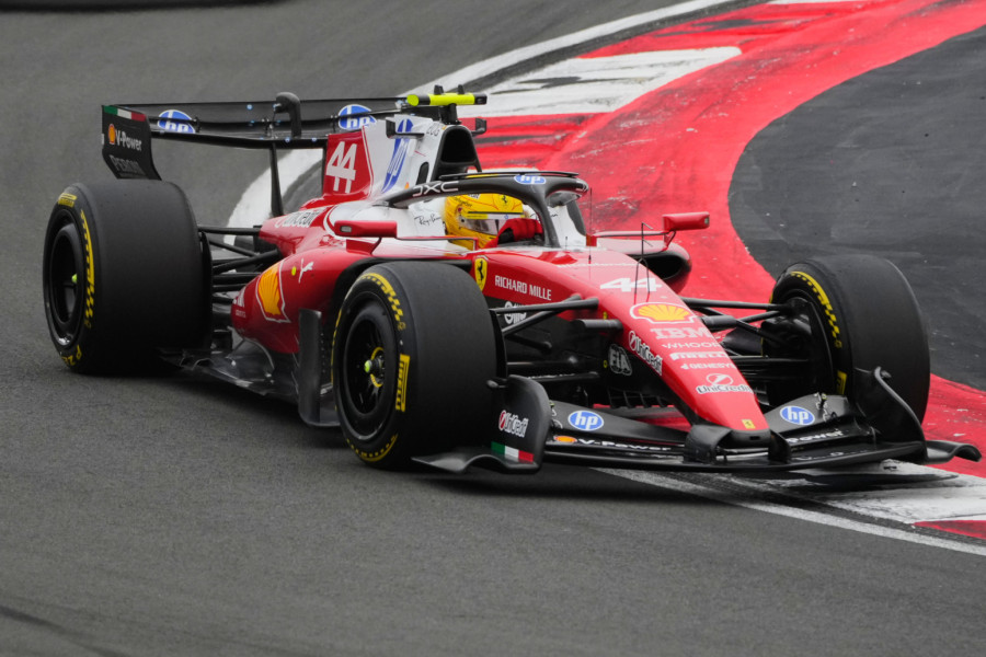 Hamilton: Lekler me poljubio; Šarl: Uživao sam; Ferari poručuje: Izgledalo je glupo