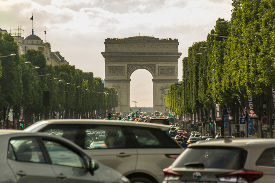 Skandal u Francuskoj: Više od milion automobila registrovano ilegalno
