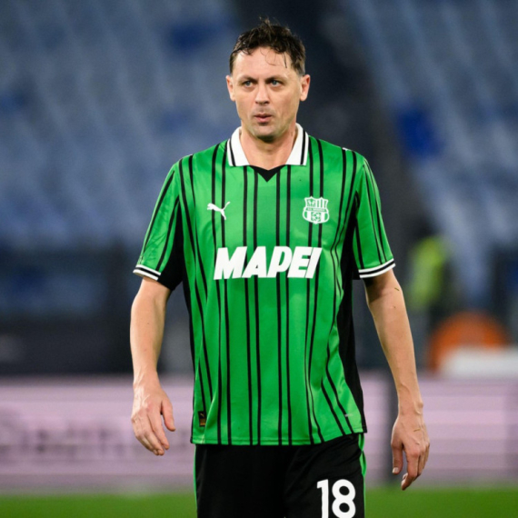 Matić sat vremena protiv Bolonje