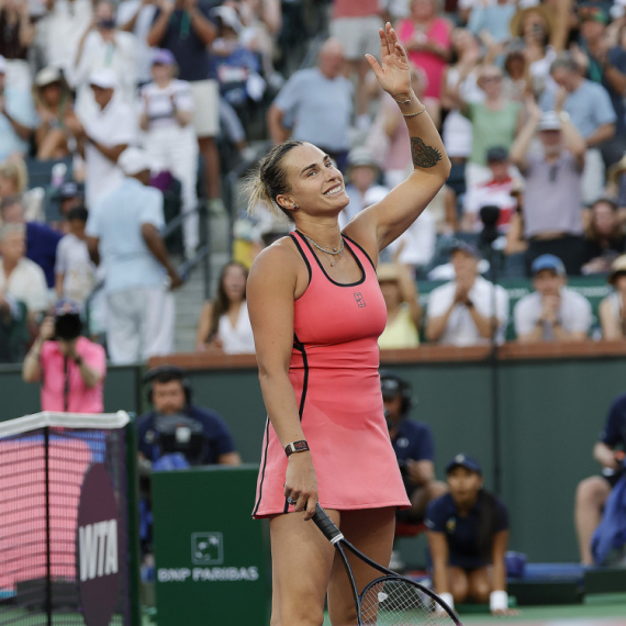 Sabalenka pronašla rešenje za Ribakinu i slavila u "pustinji"