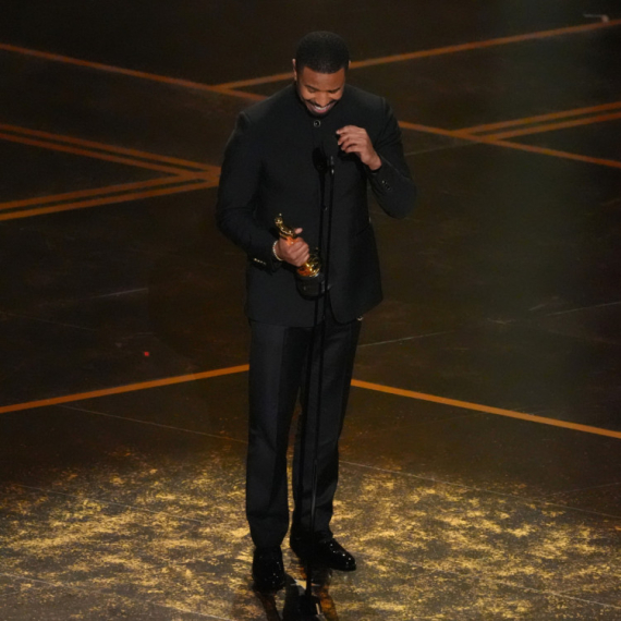 On je najbolji glumac: Timoti Šalame i Dikaprio ostali bez nagrade FOTO/VIDEO