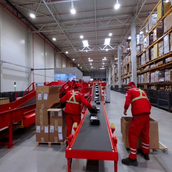 Transfera nastavlja e-commerce revoluciju: Puštena u rad nova mašina za sortiranje pošiljaka