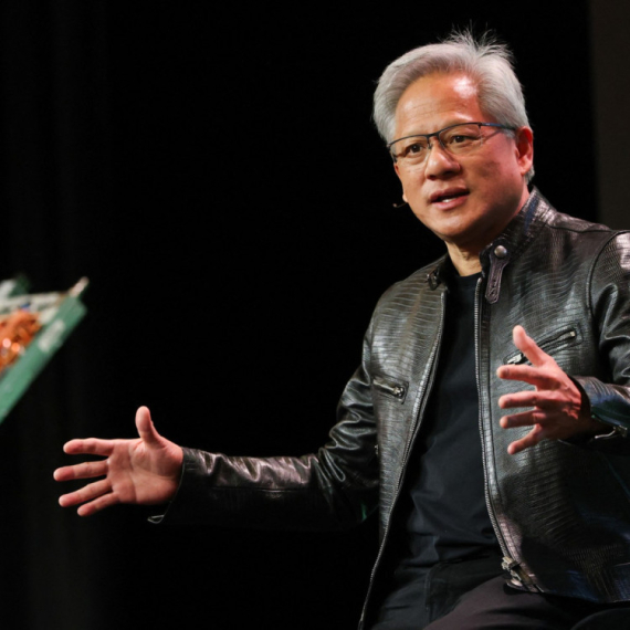 Čovek u kožnoj jakni otkrio plan koji će pokoriti svet veštačke inteligencije