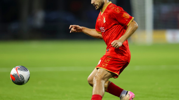 Lutovac zaustavio "romantiku", ali je u nadoknadi uradio neverovatnu stvar!