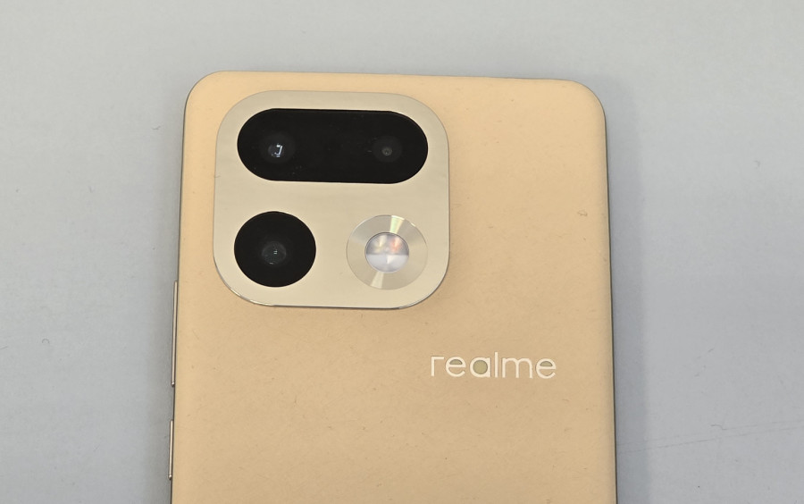 Testirali smo telefon koji odbija da se isprazni – realme 16 Pro+