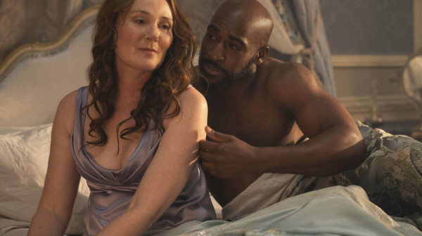 Glumica progovorila o scenama seksa u seriji "Bridžerton": "Otišla sam kući i plakala" VIDEO