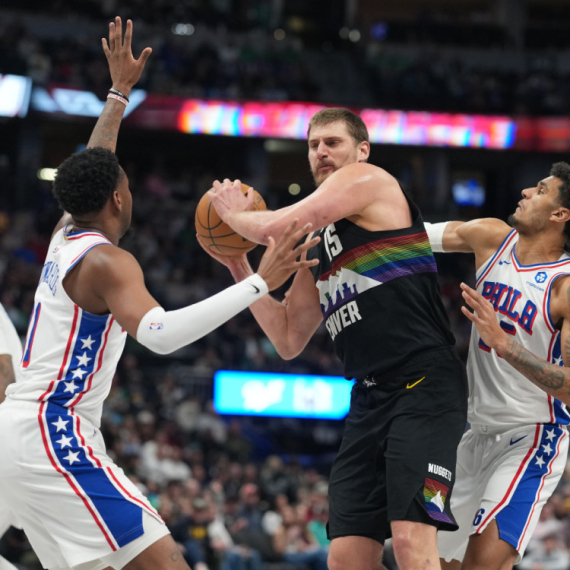 Jokić delio asistencije, Denver razbio Filu 28 razlike