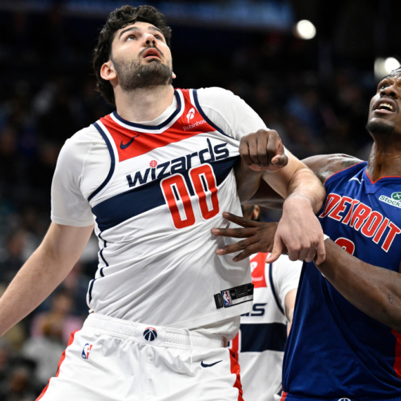 Tristan nemoćan protiv lidera; Jović se vratio, ali na klupu VIDEO