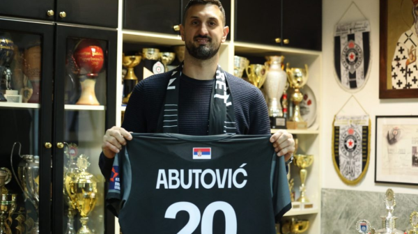 Ilija Abutović posle 16 godina u crno-belom dresu VIDEO