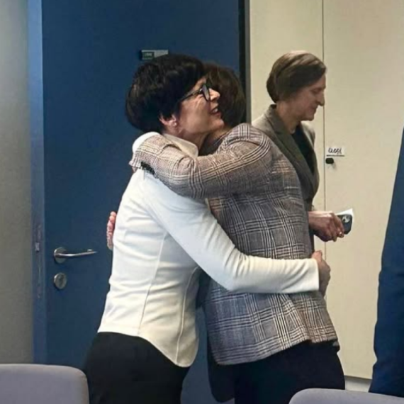 Brnabić u Briselu sa Martom Kos i Kopmanom: "Srbija odlučno nastavlja svoj evropski put" FOTO