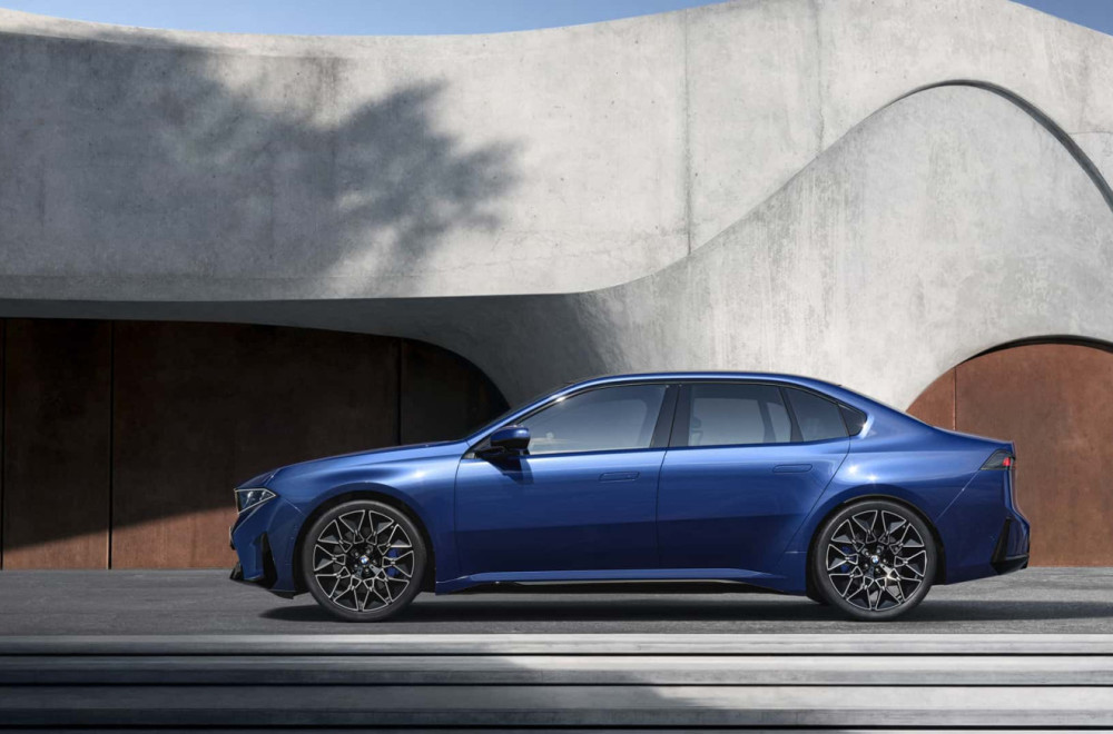 BMW i3 menja pravila igre: Legendarna Serija 3 ulazi u električnu eru FOTO