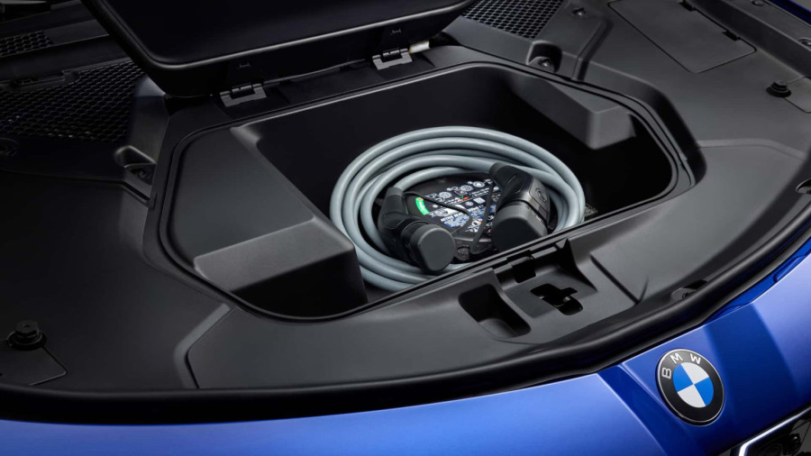 BMW i3 menja pravila igre: Legendarna Serija 3 ulazi u električnu eru FOTO