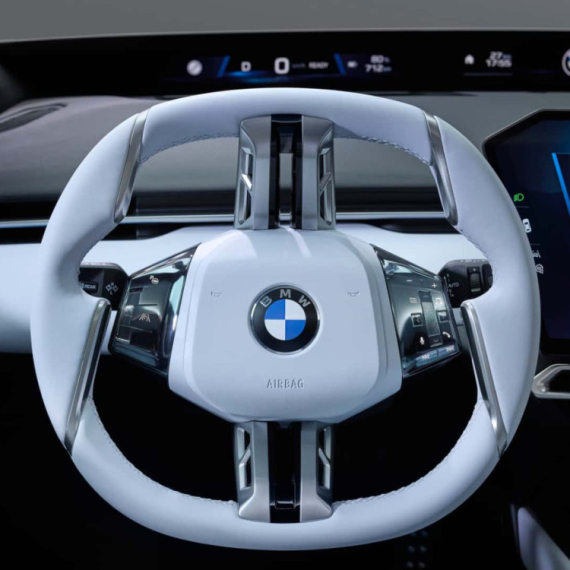 BMW otkriva zašto novi volan izgleda neobično u modelima i3 i iX3